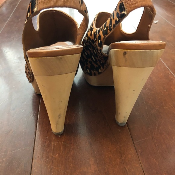 Via Spiga Leopard Suede Platform Sandals - Picture 4 of 7